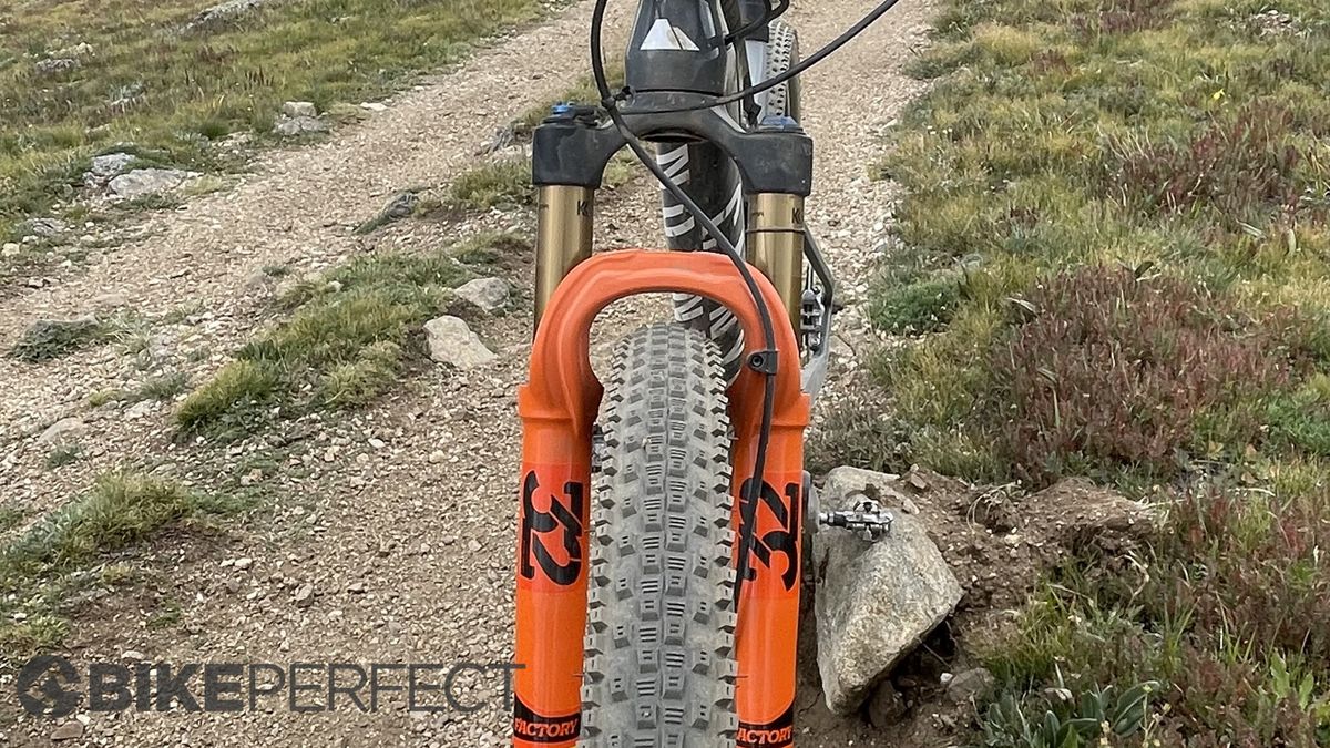 Peter Stetina's Leadville 100 Canyon Lux CF SLX