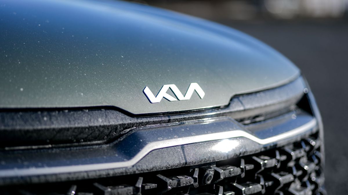 2024 Kia Sportage PHEV X-Line Prestige.