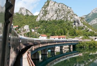 Danube Express Golden Eagle , Bosnia