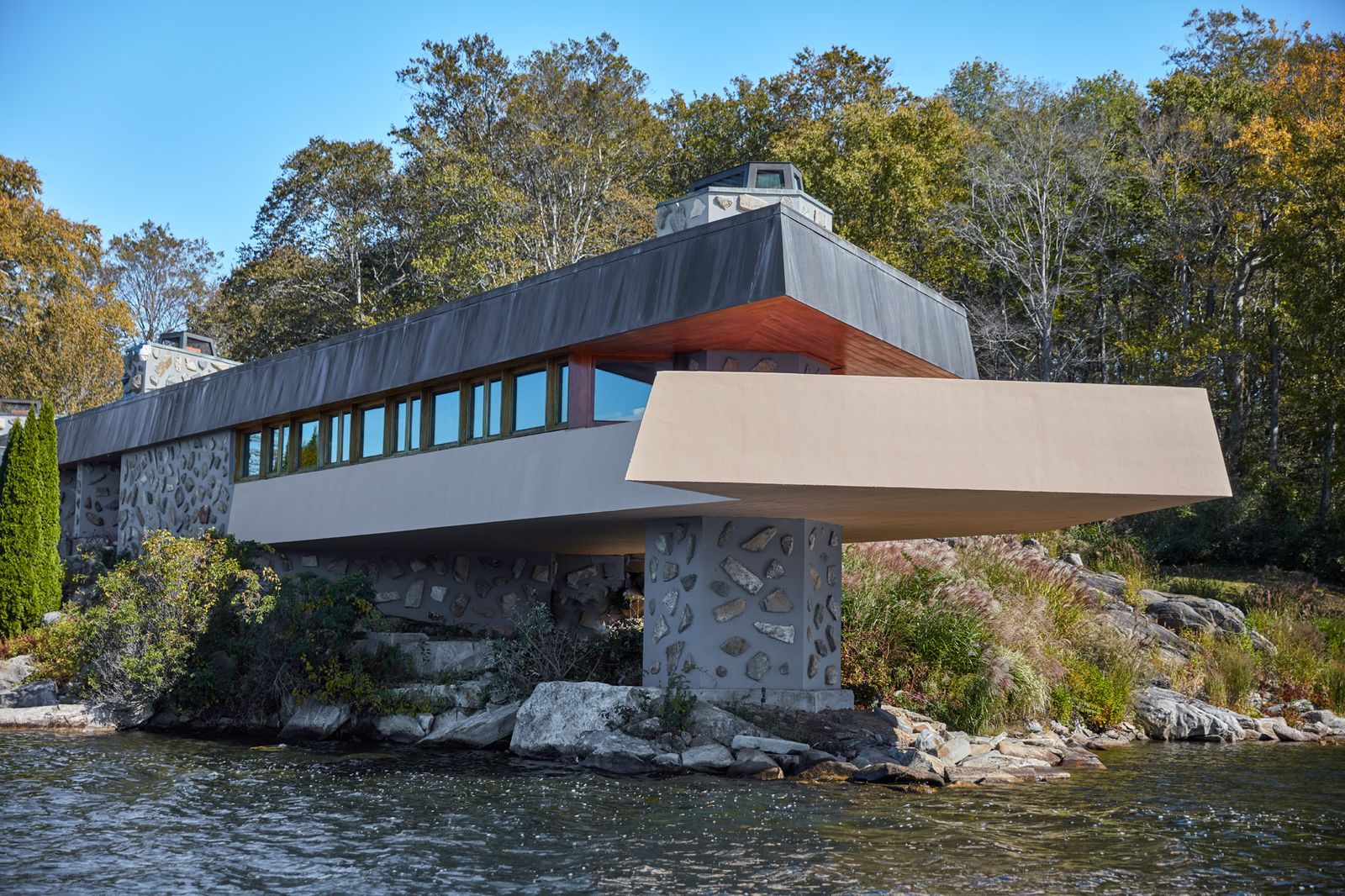 Cantilevered house