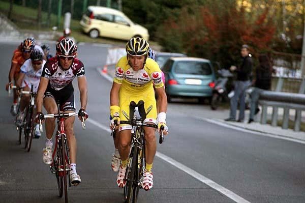 The front group in the latter part of the race.