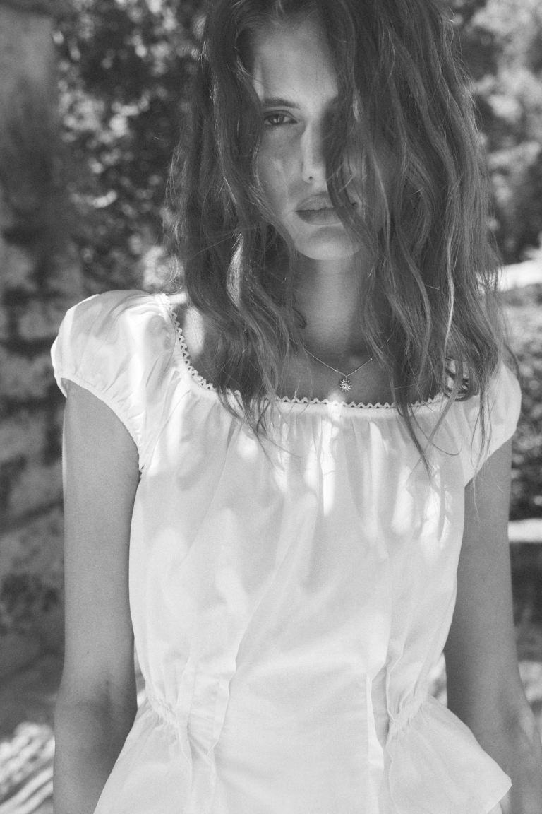 Short Blouse