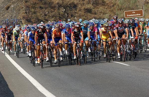 The peloton still relaxed