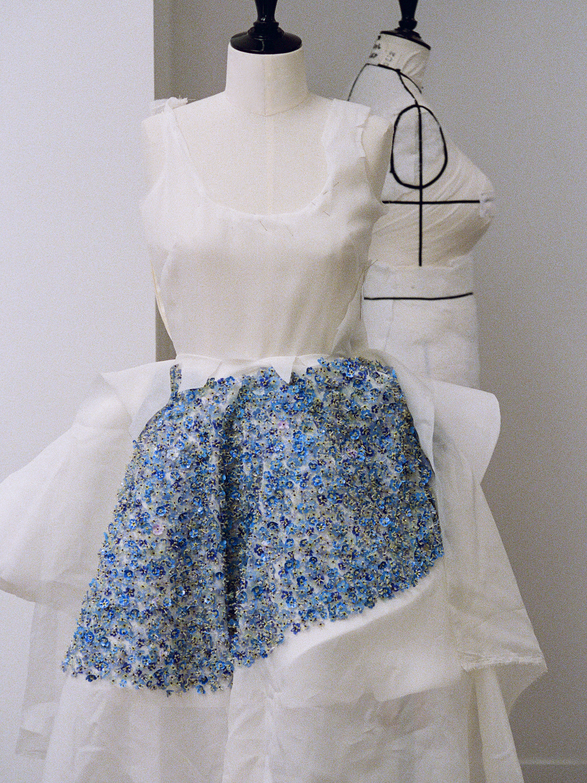 Natalie Portman wore a custom Dior mini dress at the 2025 Governors Awards