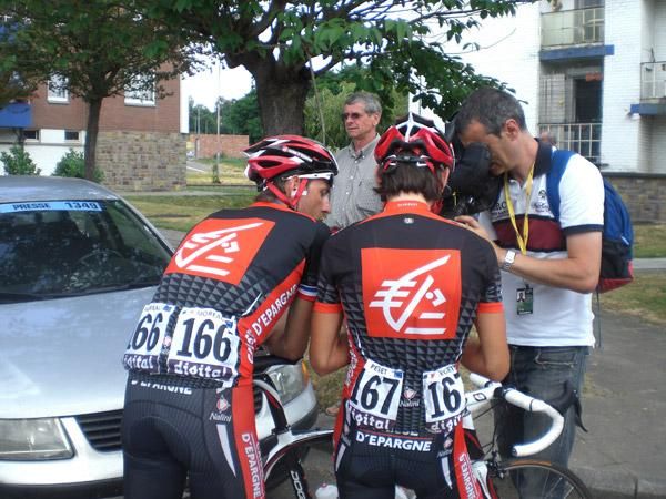 Caisse's French contingent gather at the start