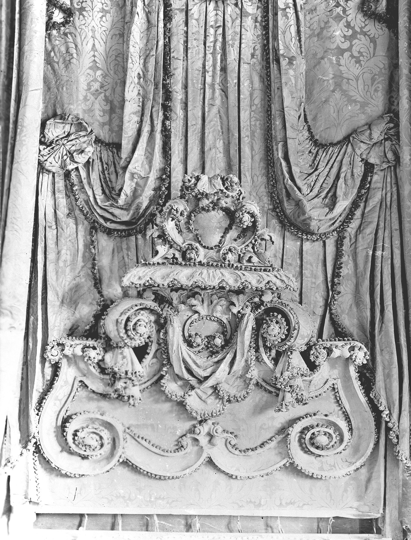 The wooden headboard of the Marot bed, photographed by Country Life
