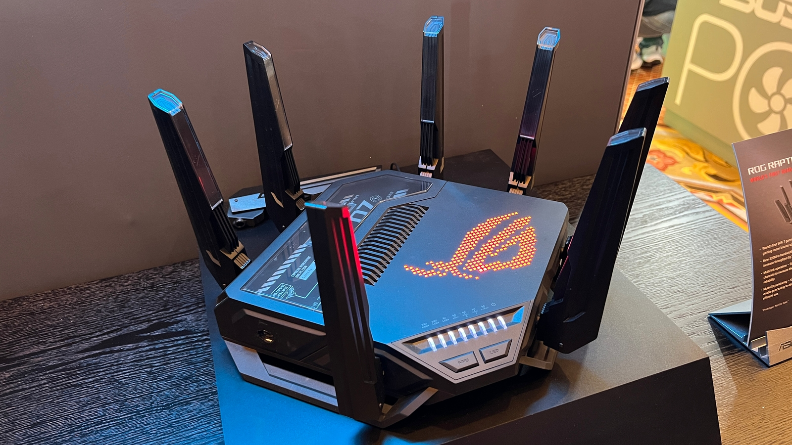 Am recunoscut de mărgăritar Respinge  Asus Debuts Wi-Fi 7, Quad-Band Gaming Router | Tom's Hardware