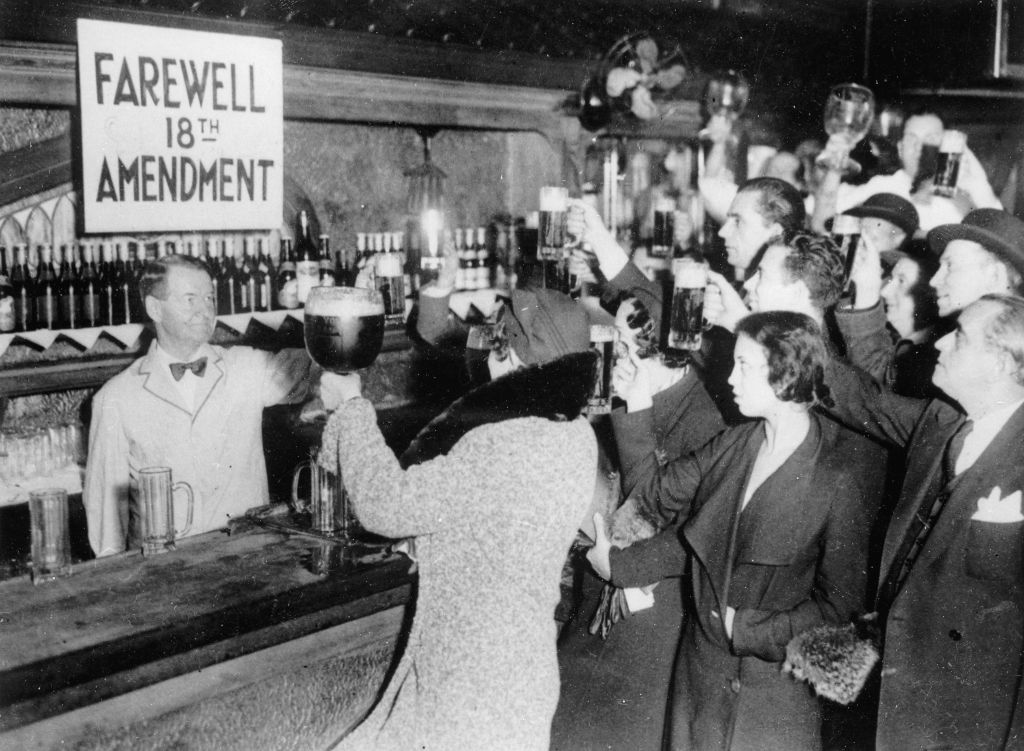 People of New York are celebrating the end of the Prohibition with beer