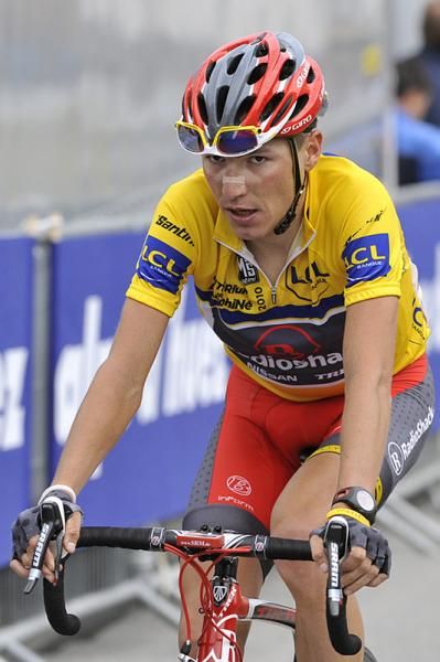 Janez Brajkovic (RadioShack) finishes the stage and keeps his yellow jersey.