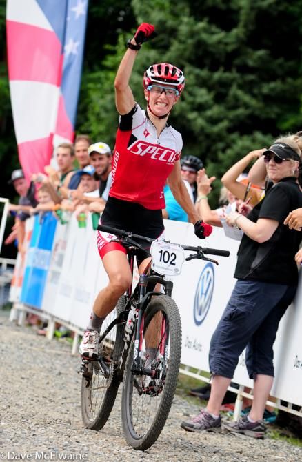 Lea Davison (Specialized) wins the elite women's cross country national title