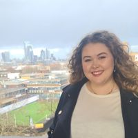 Millie Fender's avatar