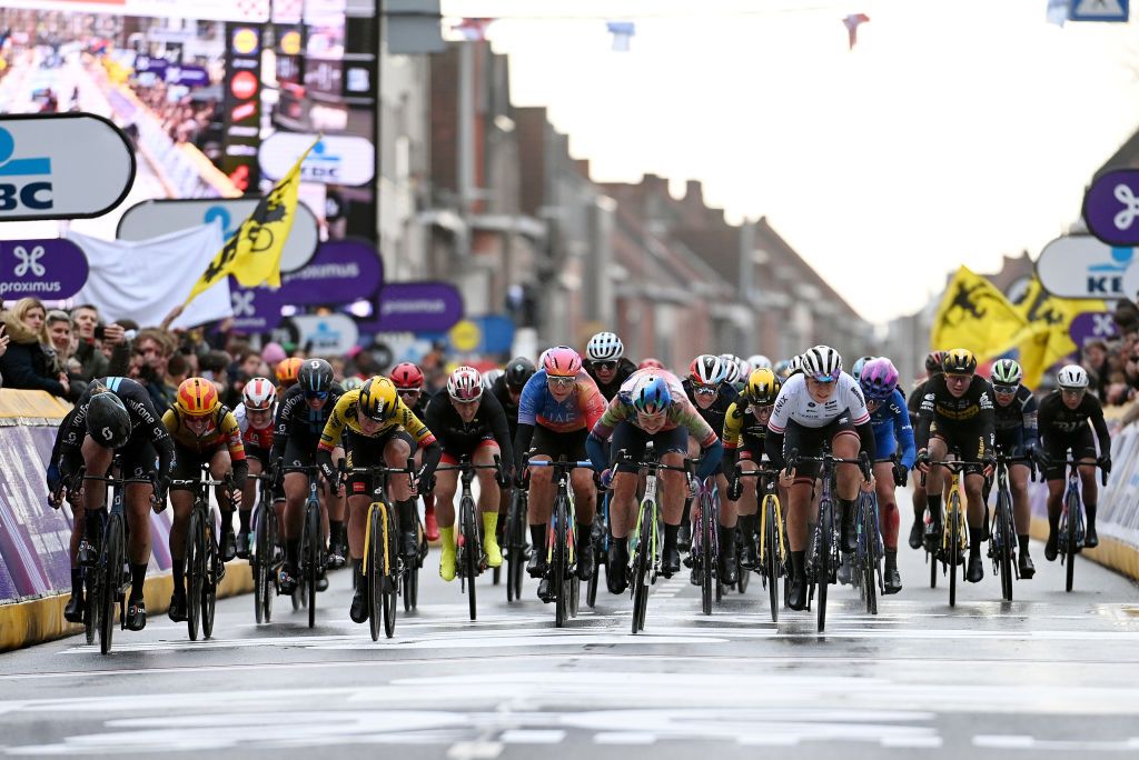 WEVELGEM BELGIUM MARCH 26 LR Pfeiffer Georgi of United Kingdom and Team DSM Karlijn Swinkels of The Netherlands and Team JumboVisma Marta Bastianelli of Italy and UAE Team Adq Christine Majerus of Luxembourg and Team SD Worx Anna Henderson of United Kingdom and Team JumboVisma Christina Schweinberger of Austria and Team FenixDeceuninck Nina Kessler of The Netherlands and Team Jayco AlUla Teuntje Beekhuis of The Netherlands and Team JumboVisma Romy Kasper of Germany and AG Insurance Soudal QuickStep Team Jade Wiel of France and Team FDJSuez sprint at finish line during the 12th GentWevelgem In Flanders Fields 2023 Womens Elite a 1625km one day race from Ypres to Wevelgem UCIWWT on March 26 2023 in Wevelgem Belgium Photo by Tim de WaeleGetty Images
