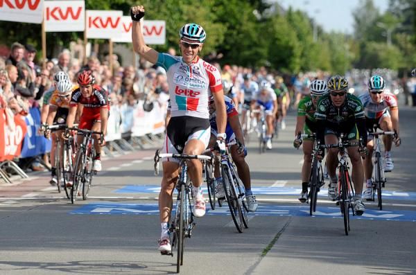 Too easy for the Belgian as he caps off a great May.