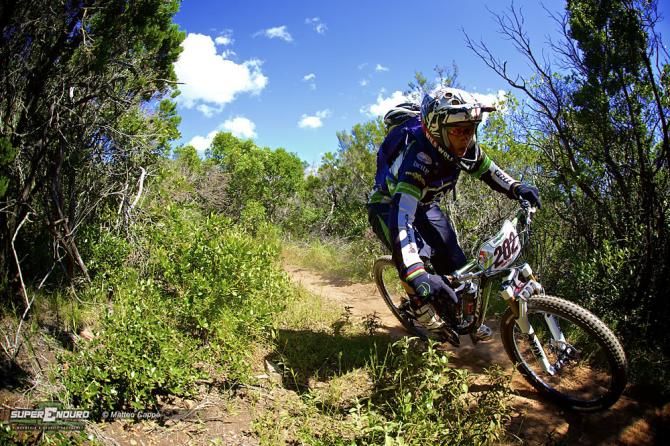 In the women's race, EMBA advisor and former Downhill World Champion, Tracy Moseley (Trek Factory Racing), won ahead of Emmeline Ragot (Lapierre International). Cecile Ravanel (GT Skoda) took the third spot.