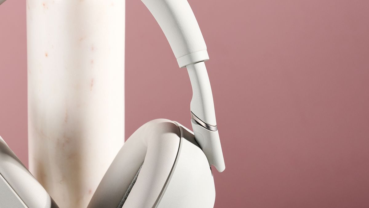 Sony WH-1000XM6 hinge