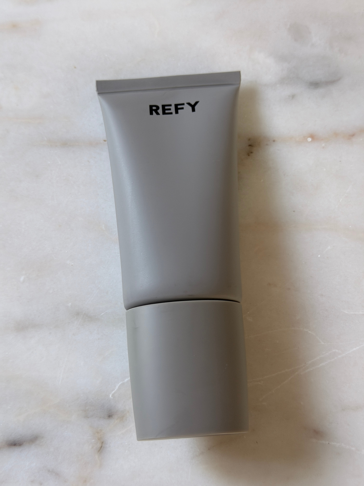 A tube of the Refy primer