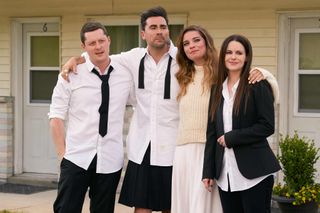 614 - Patrick (Noah Reid), David (Dan Levy), Alexis (Annie Murphy), Stevie (Emily Hampshire) 