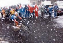 Andy Hampsten climbs the Gavia in the snow