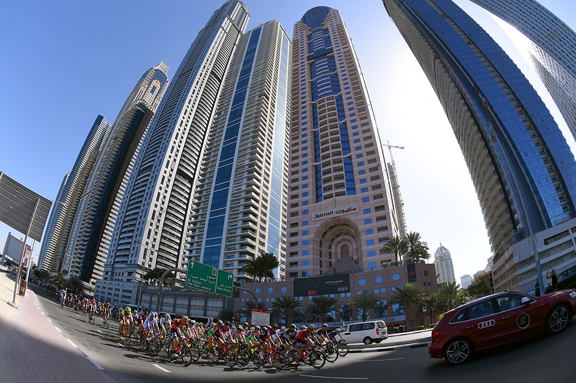 The peloton takes it easy