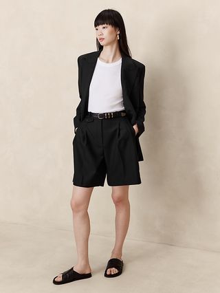 Italian Wool Bermuda Shorts in black