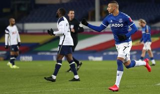 Highlights Everton Edge Spurs In Nine Goal Fa Cup Tie Fourfourtwo
