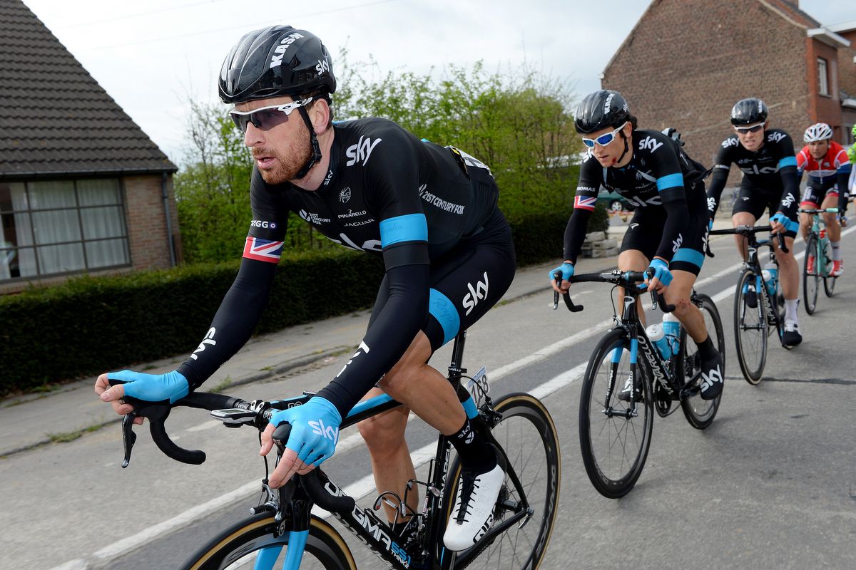 Bradley Wiggins with his Sky teammates