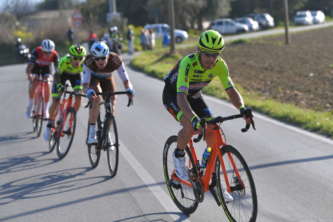 Neri Sottoli-Selle Italia were active on the stage, with three men in the break