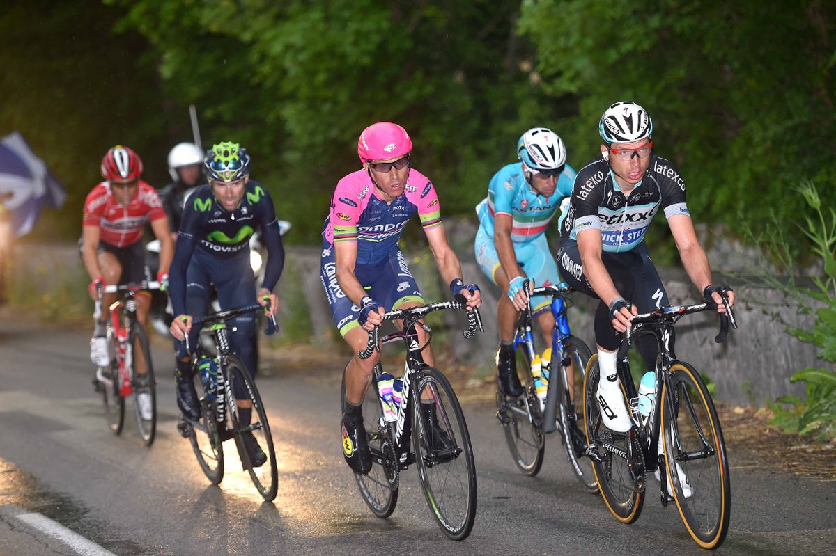 It was a very strong breakaway on stage six