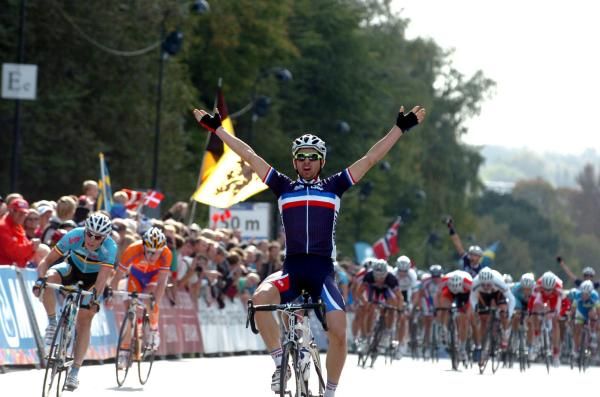 Pierre-Henri Lecuisinier (France) wins the title