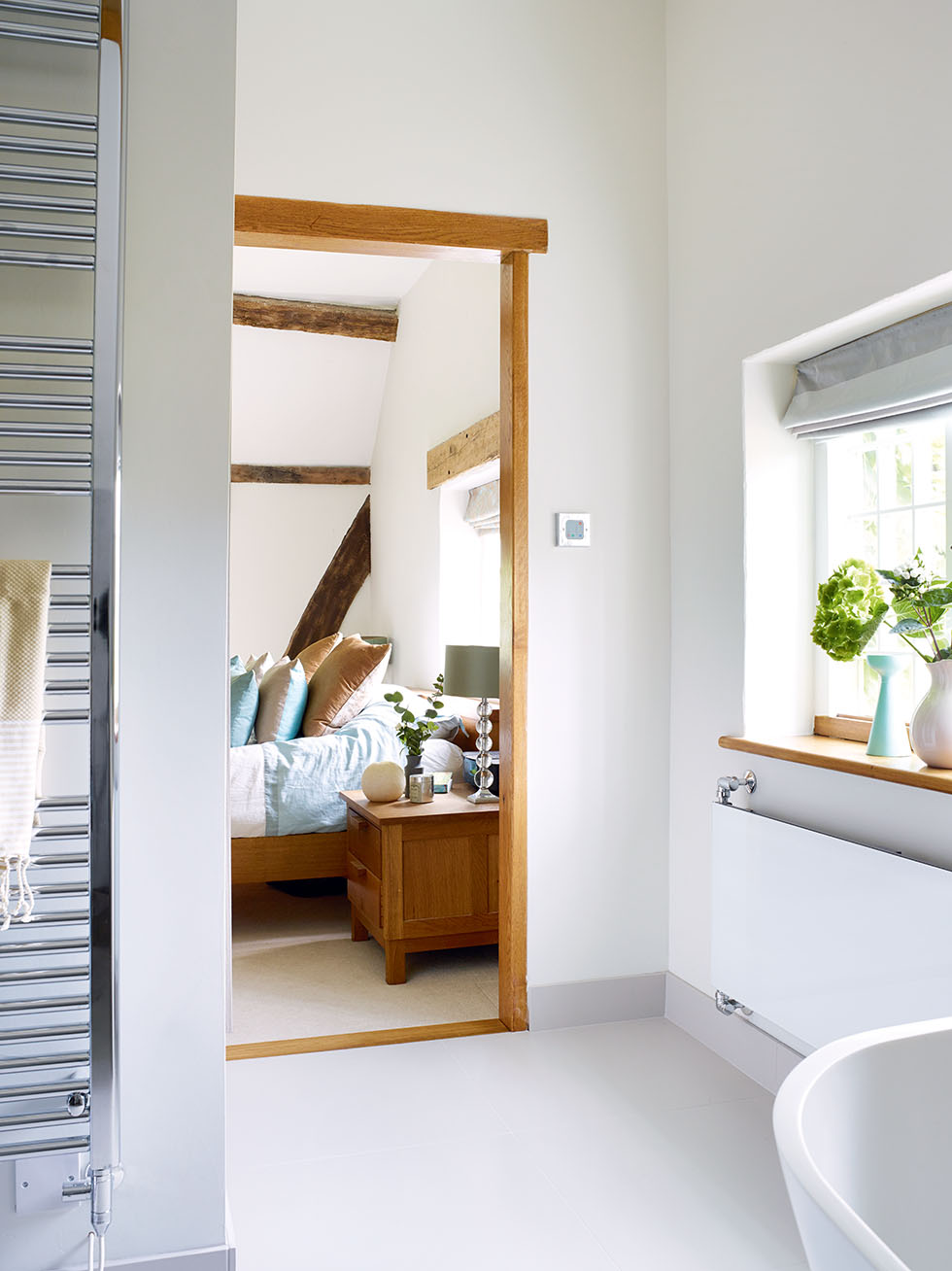 luther-bathroom-bedroom