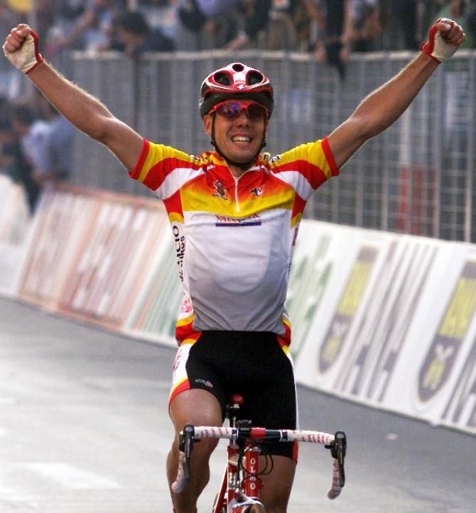 1999 Worlds: Oscar who? Spain's Oscar Freire jumped away from an elite group in the final 500 meters to earn the first of three road world championships