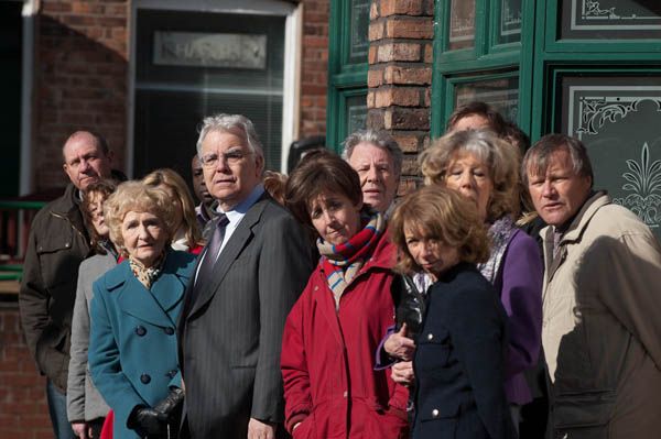 The locals gather for Betty&#039;s funeral (VIDEO)