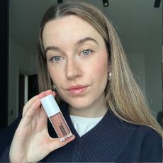 Junior beauty editor, Grace Lindsay, testing the best lip glosses