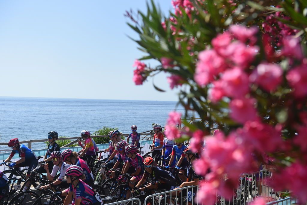 OLBIA ITALY JULY 02 A general view of the peloton competing prior to the 33rd Giro dItalia Donne 2022 Stage 3 a 1134km stage from Cala Gonone to Olbia GiroDonne UCIWWT on July 02 2022 in Olbia Italy Photo by Dario BelingheriGetty Images