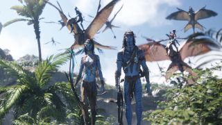 L-R) Neytiri (Zoe Saldaña) and Jake Sully (Sam Worthington) in 20th Century Studios' AVATAR: FIRE AND ASH.