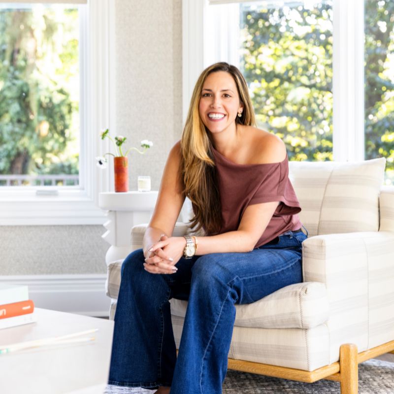 headshot of Nicole Forina