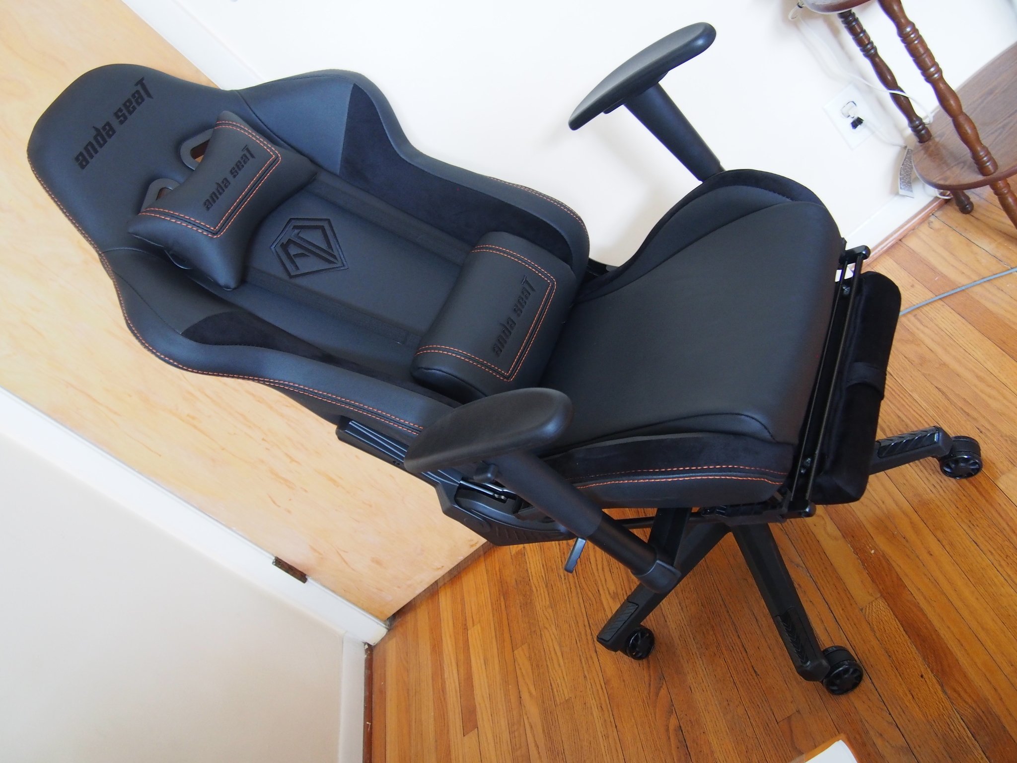 AndaSeat T-Compact Gaming Chair Review