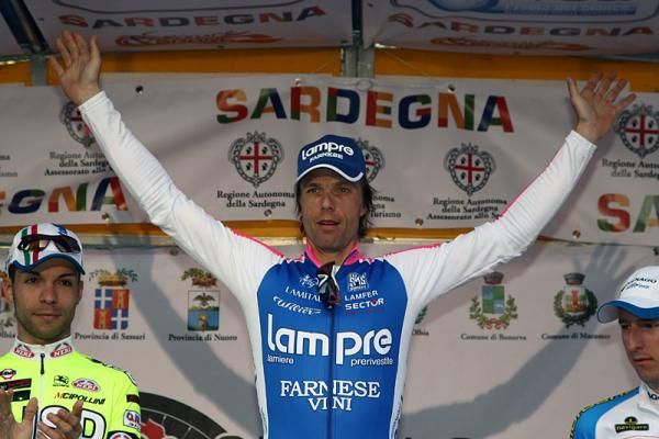 Danilo Hondo (Lampre-Farnese Vini) celebrates his stage win.