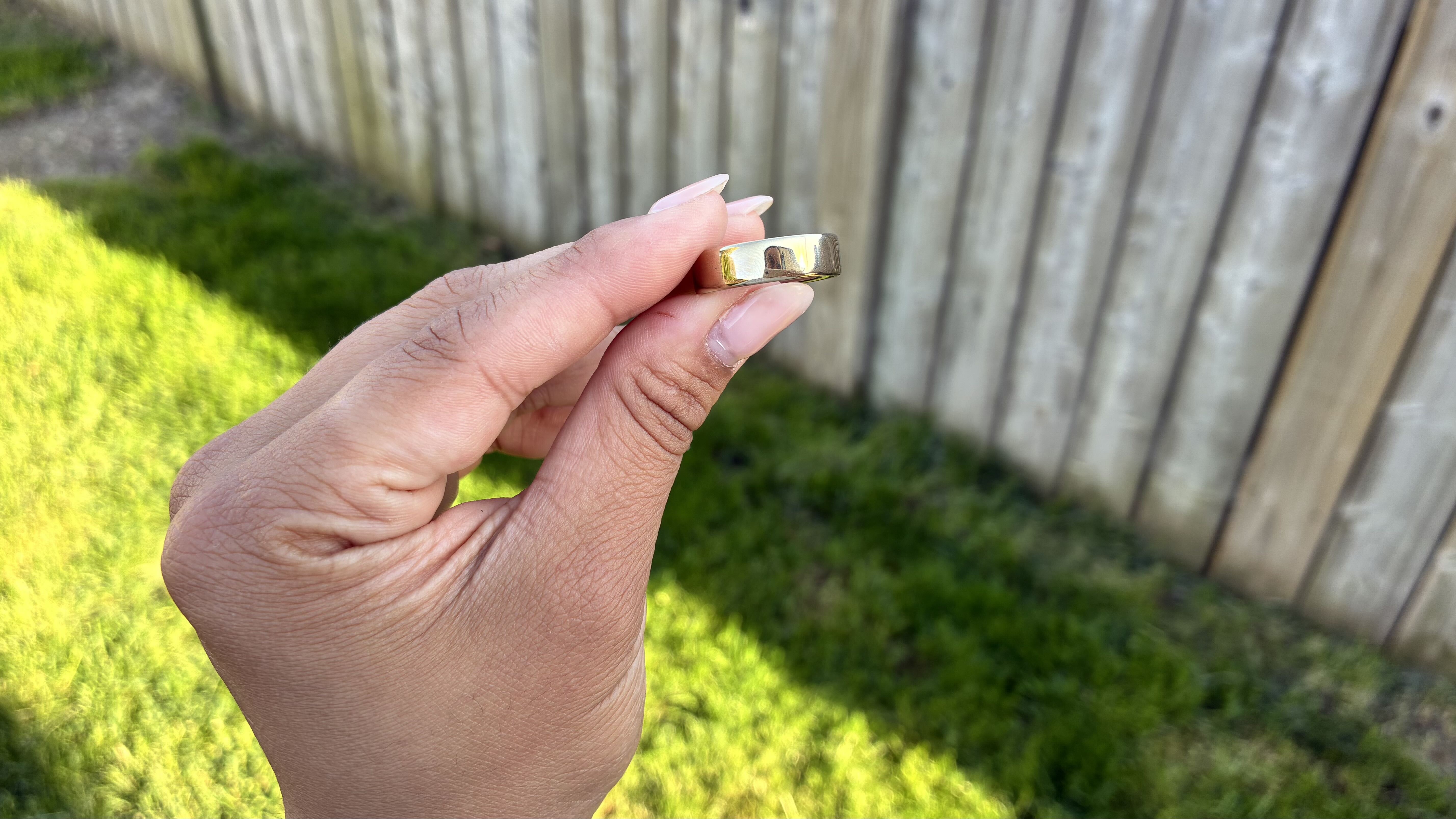 Holding the Oura Ring 5