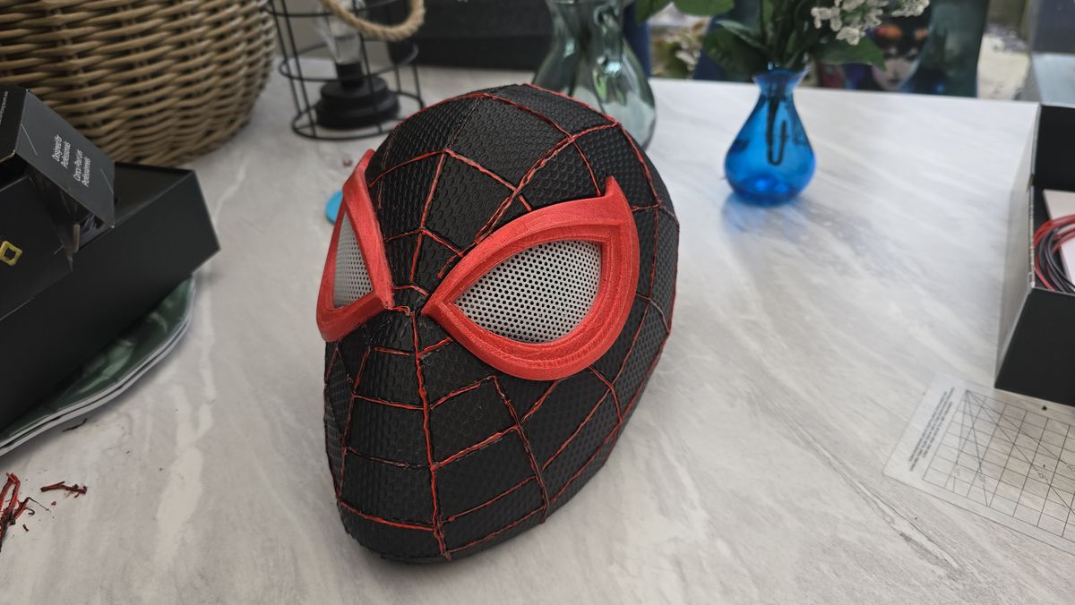 Using a 3D pen for cosplay