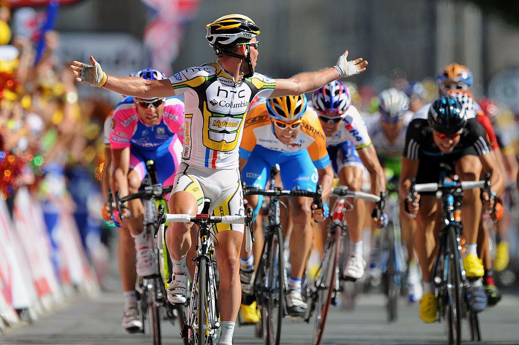 Cycling: 97th Tour de France 2010 / Stage 18
Arrival / CAVENDISH Mark (GBR) Celebration Joie Vreugde / DEAN Julian (NZL)/ PETACCHI Alessandro (ITA)/
Salies-De-Bearn - Bordeaux (198 Km)/
Ronde van Frankrijk / TDF / Rit Etape / (c)Tim De Waele