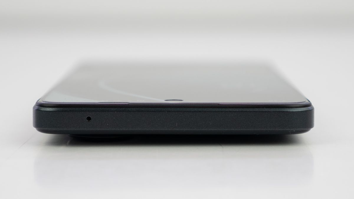 The top of the OnePlus Nord N30 5G