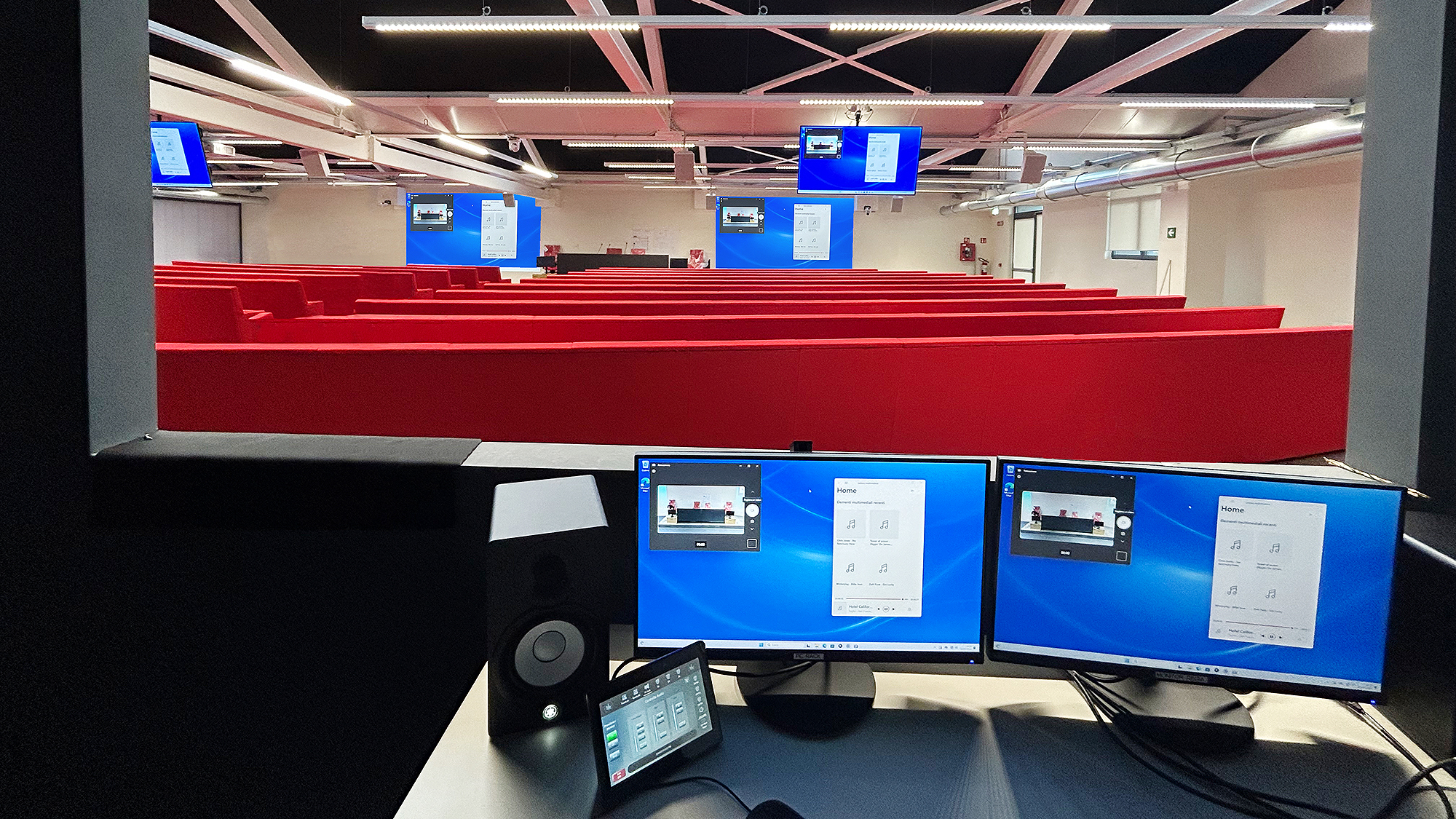 Extron solutions at work in meeting spaces. 
