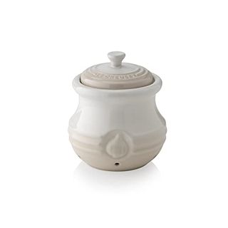 Le Creuset Stoneware Garlic Keeper, Meringue, 70832307160000