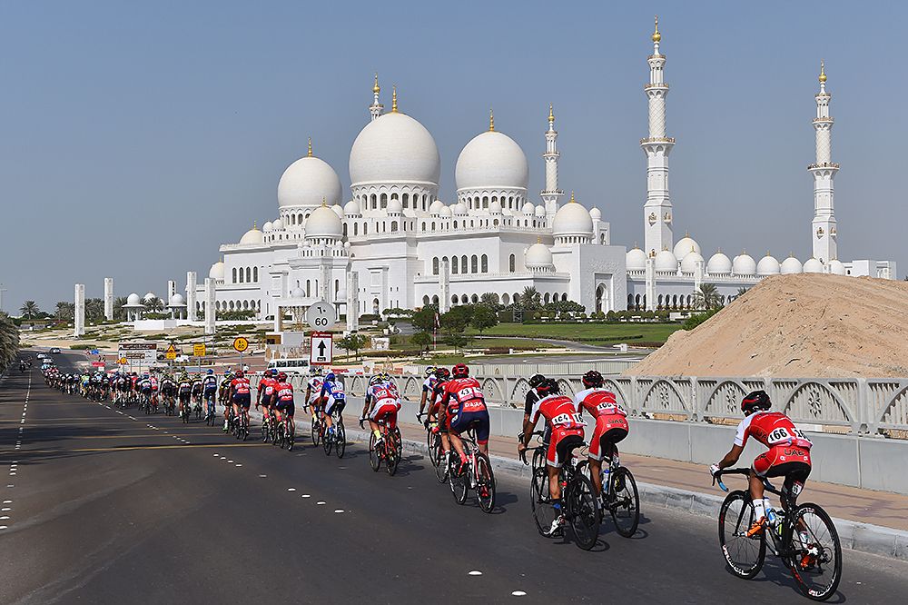 Sheikh Zayed Grand Mosque at Abu Dhabi Tour