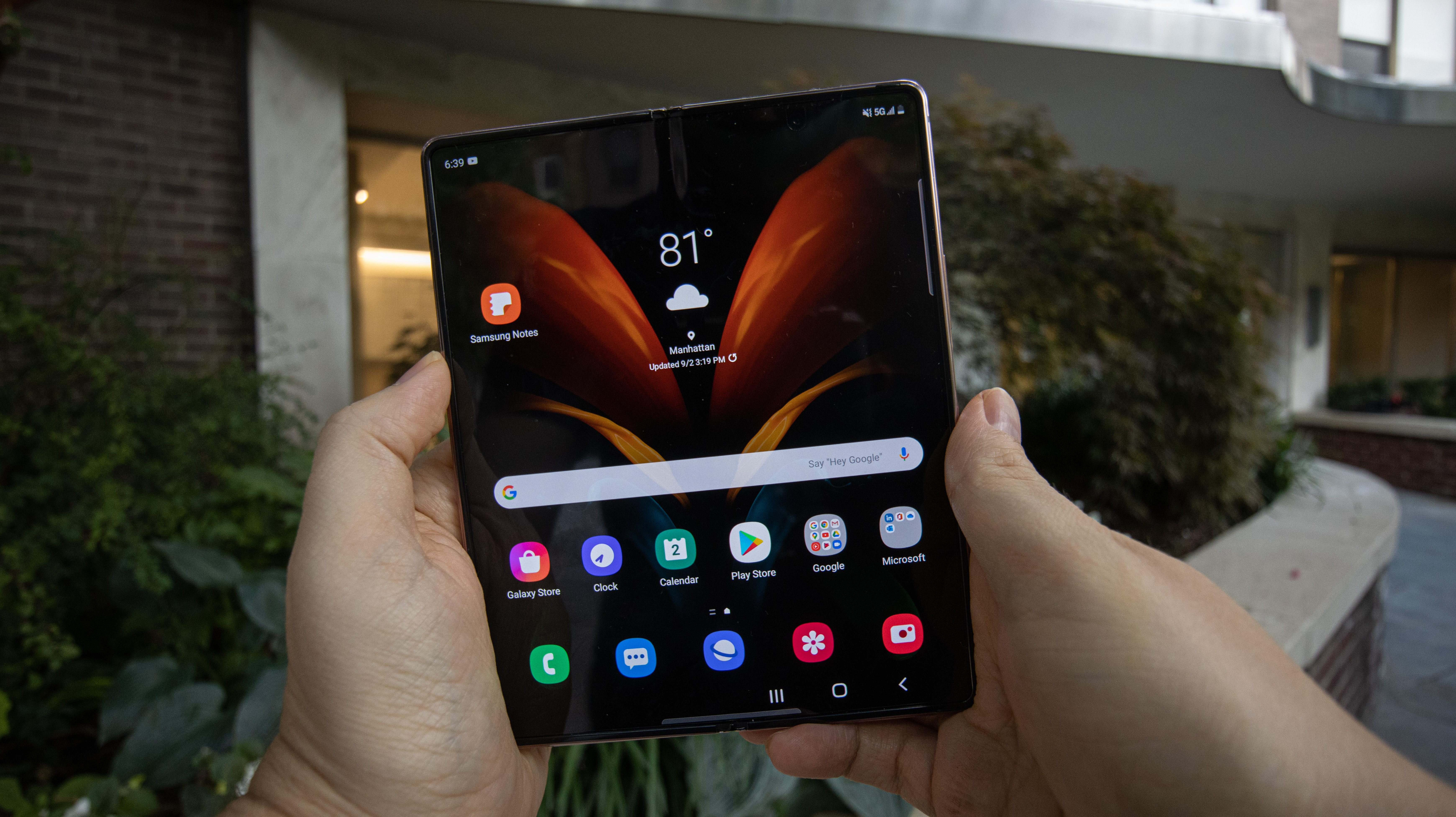 Samsung Galaxy Z Fold 2