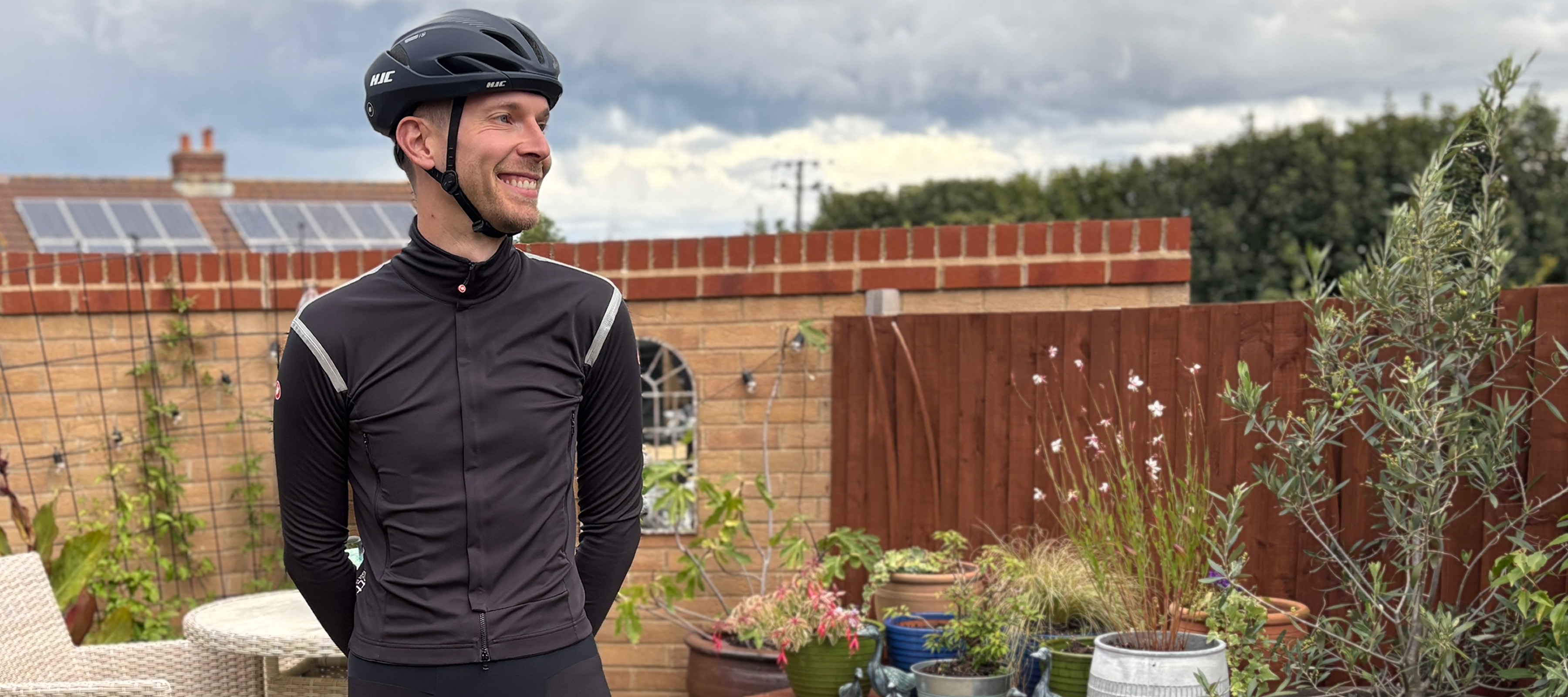 Detail shots of the Castelli Perfetto RoS 3 winter cycling jacket