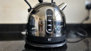 Dualit 2-litre Dome kettle