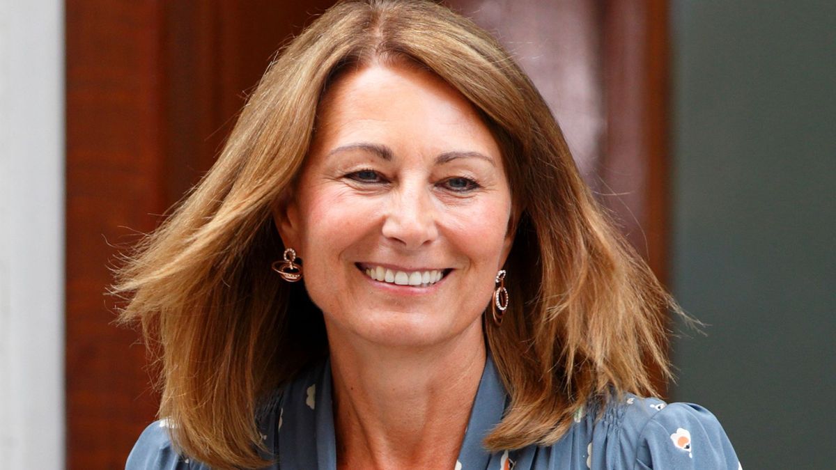 Carole Middleton’s gray floral dress is perfect for summer