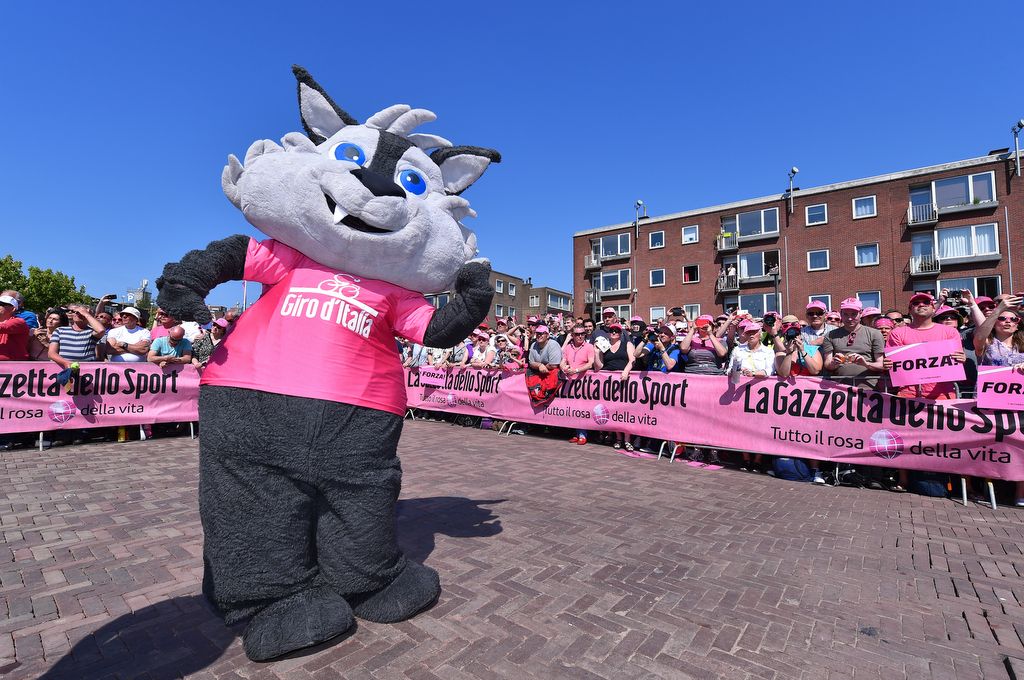 The Giro mascot Lupo Wolfie